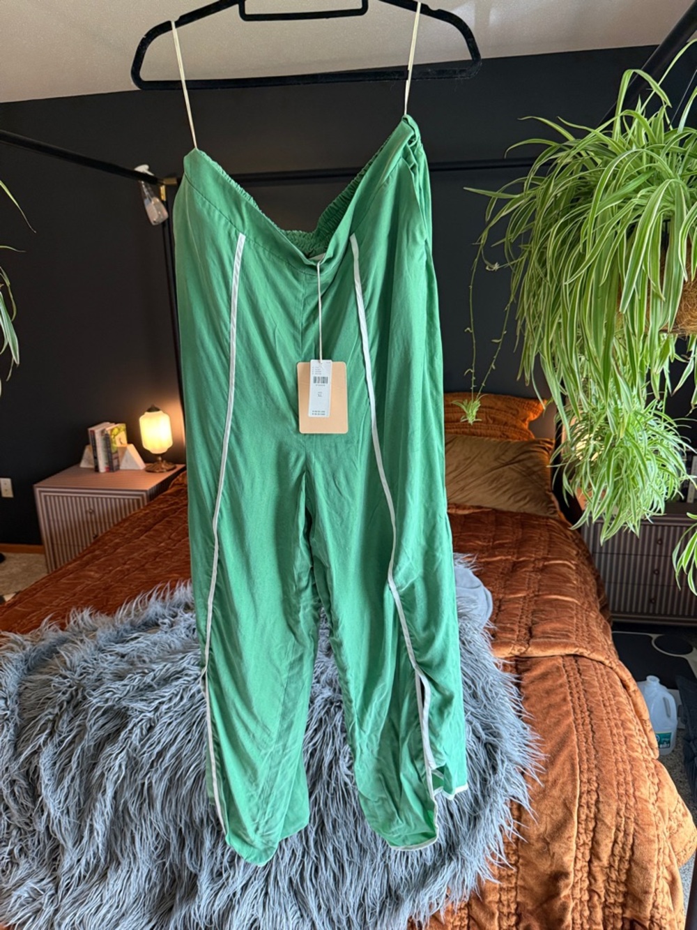 Tulip leg wide leg pants